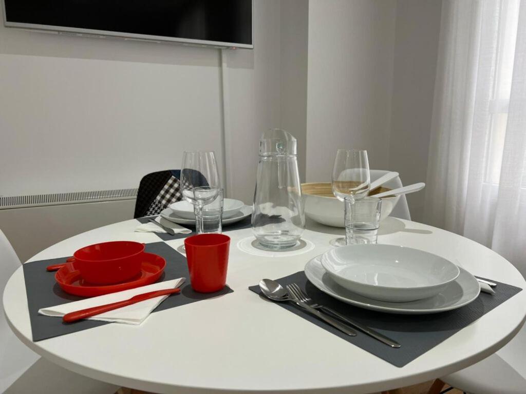 Apartamento Confot / Sbhome ノイア エクステリア 写真
